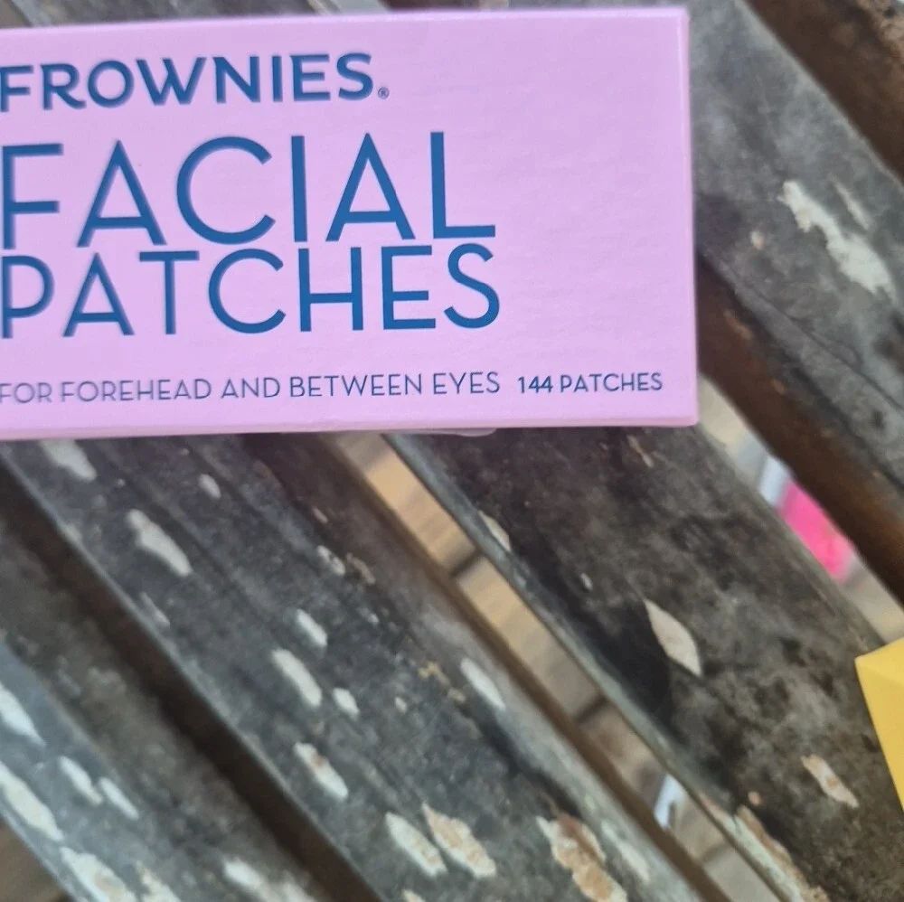 Frownies Pink Facial Patches Nwt